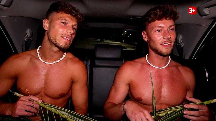 Wollen mit nackten Tatsachen &uuml;berzeugen: Bruderpaar Daniel (28) und Elias (23) aus &Ouml;sterreich.