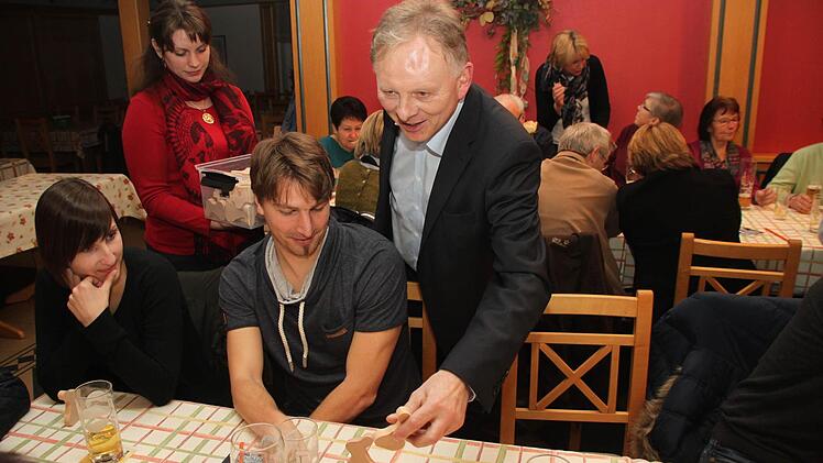 Günther Stenglein bei seiner Wahlveranstaltung in Willmersreuth. Foto: Jürgen Gärtner
