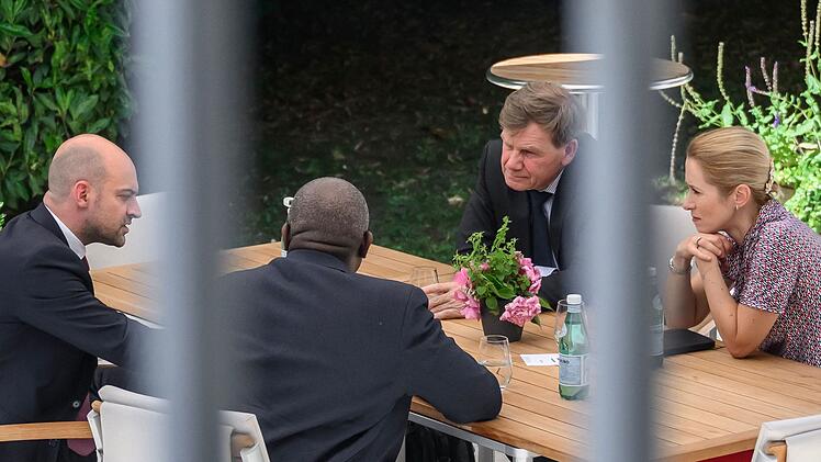 Europa droht Iran im Atomstreit Neuauflage von Sanktionen an