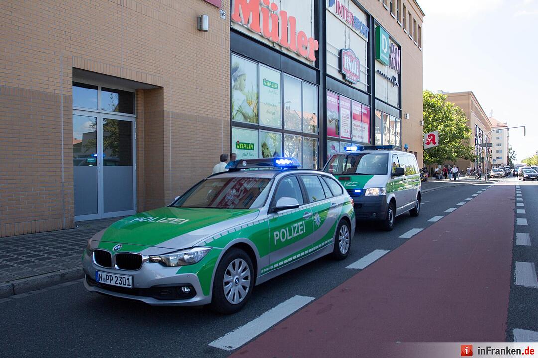Fußgängerin stirbt bei Unfall in Nürnberg