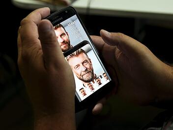 "FaceApp" ist beliebter denn je. Doch stellt die App eine Gefahr für unsere Daten dar? Symbolfoto: Emmi Korhonen/Lehtikuva/dpa