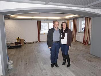 Anke und Stefan Schroth haben Sehnsucht nach ihren Gästen. Die Zeit des Lockdowns haben sie genutzt für Umbauarbeiten und Sanierungen. Fotos: Marion Eckert