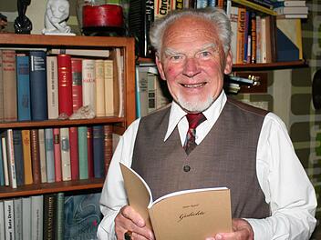 Peter Appel hat sein Buch schlicht "Gedichte" genannt. Foto: Evi Seeger
