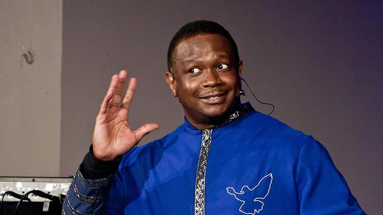 Gefeiertes Gastspiel: "The Best of Black Gospel" in der Heilig-Kreuz-Kirche Coburg.Foto: Jochen Berger