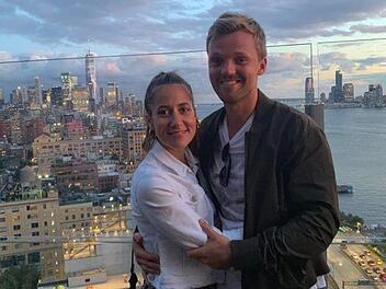 Kevin Krawietz und seine künftige Ehefrau Judit Csonka haben 2021 viel vor. Nach ihrer Hochzeit im Sommer stehen die US Open an, das vierte Grand-Slam-Turnier des Jahres. Es wird im September in New York City stattfinden, dort wo die beiden schon einmal 2020 von der Dachterrasse grüßten.