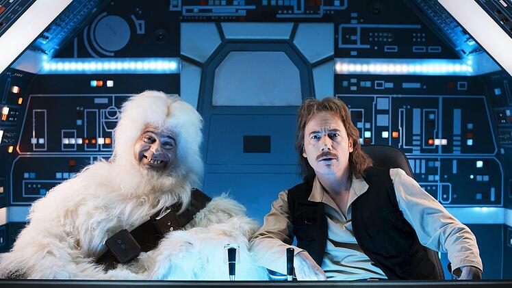 Rick Kavanian (links) und Michael "Bully" Herbig parodieren in "Bullyparade - Der Film" unter anderem "Star Wars".