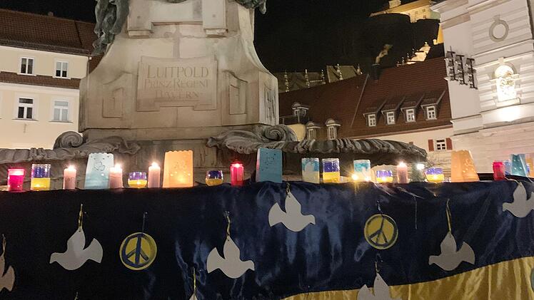 In Kulmbach gibt es nächste Montag wieder eine Demonstration gegen die Corona-Maßnahmen. Die Gegenveranstaltung am Dienstag  beschäftigt sich jedoch  nicht mehr mit den Impfgegnern, sondern wird zur Mahnwache für Frieden in der Ukraine.