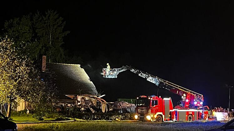 Altdorf: Explosion mit "Flammenball" - Feuerwehr erlebt böse Überraschung