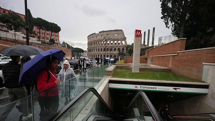 Neue Kolosseum U-Bahn-Station
