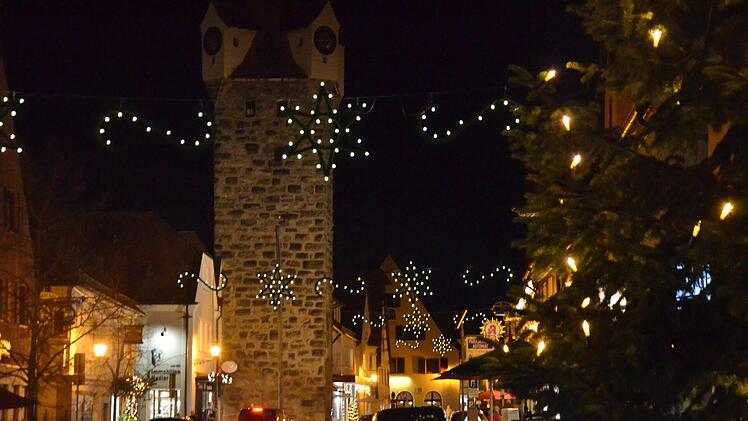 Einen Weihnachtsmarkt wird es nicht geben, aber die Innenstadt soll dennoch weihnachtliche Atmosphäre ausstrahlen. Die Stadt lässt sich was einfallen.  Foto: Bernhard Panzer (Archiv)