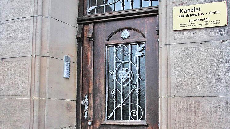 Wurde von der Polizei im Rahmen der Ermittlungen gegen den Kulmbacher Rechtsanwalt durchsucht: die Kanzel des Anwalts.  Foto: Archiv