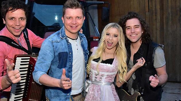 Die Dorfrocker kommen am Samstag mit Mia Julia nach Neustadt. Foto: privat