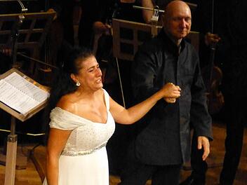 Cecilia und Diego Fasolis, der mit seinem Ensemble "I Barocchisti" die Mezzosopranistin begleitete. Foto: Ahnert