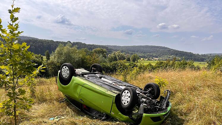 FIRST PICTURE zur News N32380 "Verkehrsunfall"