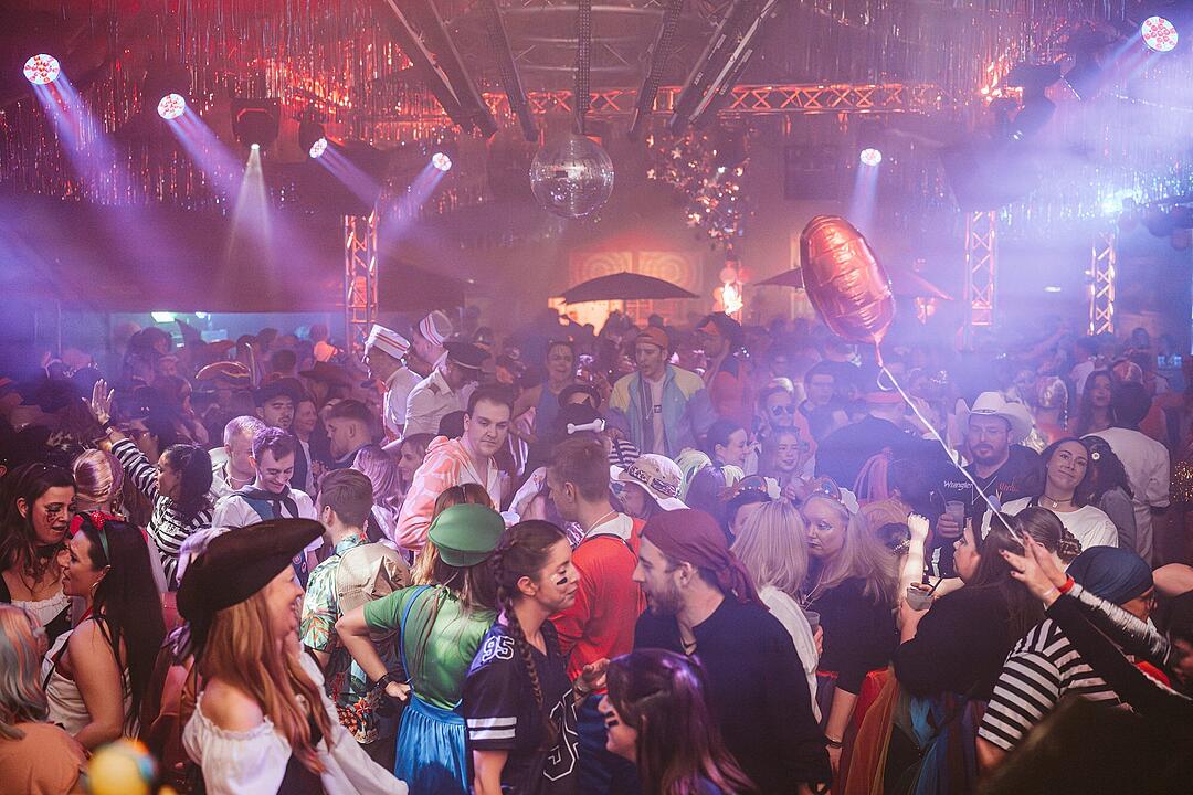 DJ Franky und DJ Matze lie&szlig;en die Halle beben!