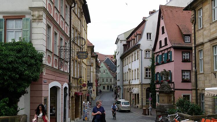 Unterhalb des Dombergs liegt das Antiquitätenviertel mit seinem breiten Angebot an Kunst aus sieben Jahrhunderten. Foto: Marion Krüger-Hundrup