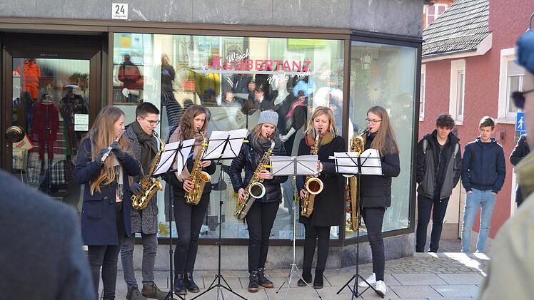 Verlegung der Bad Brückenauer Stolpersteine.Johannes Schlereth