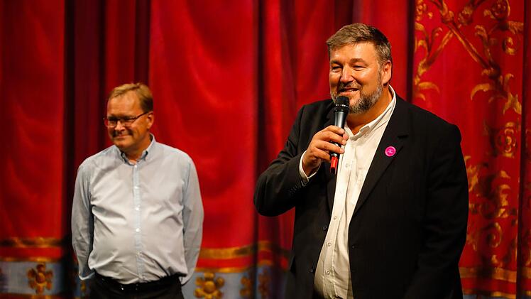 Fuchs-Varietégala 2017: (v.l.) OB Andreas Starke und Stadtmarketing-Geschäftsführer Klaus Stieringer. Foto: Matthias Hoch