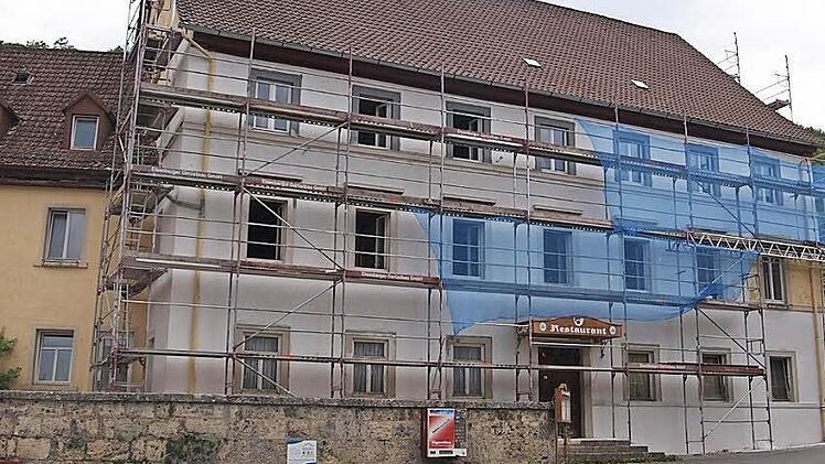 Das Posthotel soll Flüchtlingsunterkunft werden. Der Gemeinderat lehnte den Bauantrag nun zum zweiten Mal ab. Foto: Thomas Weichert
