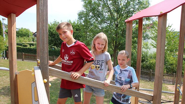 Eindrücke vom Spielplatz im Bad Brückenauer Schlosspark. Foto: Ralf Ruppert