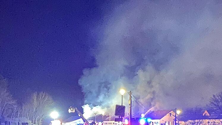 Oberhaid: Frisch renoviertes Sportheim fällt Flammen zum Opfer - nach zwei Jahren Arbeit und viel Herzblut