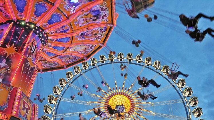 Bei Cum-Ex-Geschäften inszenierten Aktienhändler gegenüber dem Fiskus ein Verwirrspiel mit Aktien. Foto: Felix Hörhager, dpa