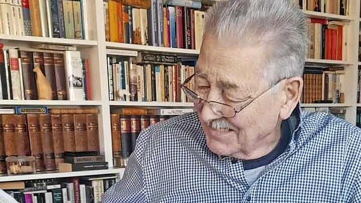 Rolf-Werner Bach holt sich bei Hermann Walter regelmäßig die BR ab, um sie dann gesammelt durchzulesen. "Für mich ist es wichtig, die Zeitung in den Händen zu halten. Ich muss blättern können", sagt er.