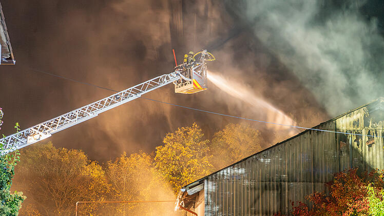 Scheunenbrand im Landkreis Ansbach