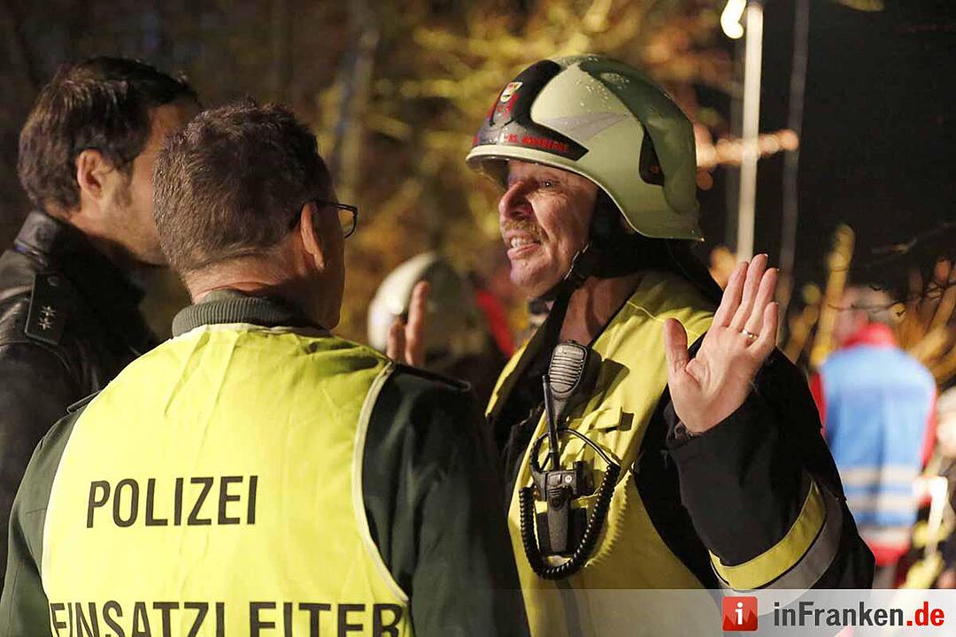 Pkw rollt bei Theres in Main: 23-Jährige stirbt