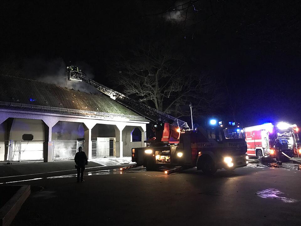 Nürnberg: Brand in Grundschule - Brandstiftung?