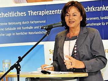 "Abhängig zu sein, ist keine Schande", sagte die Bundesdrogenbeauftragte Marlene Mortler in Hutschdorf.  Foto: Stephan Herbert Fuchs