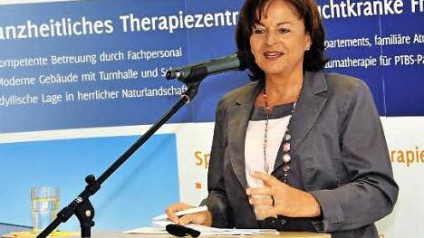 "Abhängig zu sein, ist keine Schande", sagte die Bundesdrogenbeauftragte Marlene Mortler in Hutschdorf.  Foto: Stephan Herbert Fuchs