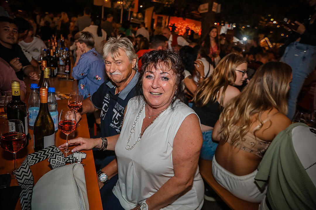 Impressionen vom größten Weinfest in Franken!