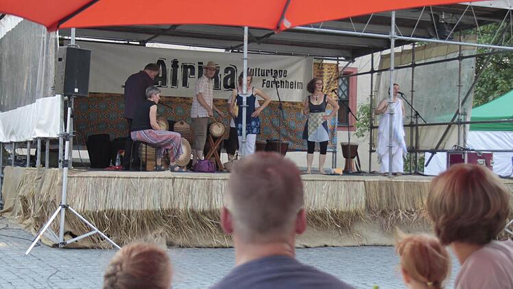 Auftakt bei den Afrika-Kulturtagen in Forchheim. Foto: Michael Memmel
