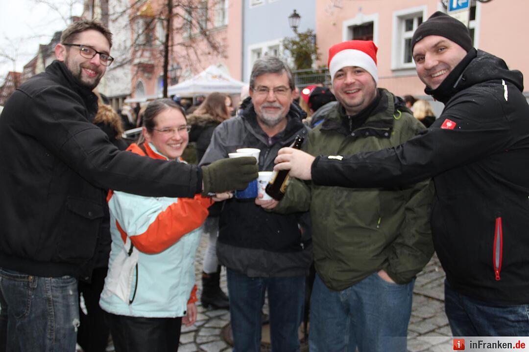 Jan, Jessica, Alfred, Michael und Stefan kommen schon seit Jahren jedes Jahr zum Heiligen Frühschoppen