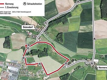Hier verläuft - rot markiert - der erste Abschnitt des Schaukelwegs. Eingezeichnet ist in Grau auch die erste Erweiterung, eine zweite ist weiter im Osten möglich.