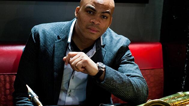 Der New Yorker Saxophonist Wayne Escoffery ist einer von drei hochkar&auml;tigen Jazzmusikern, die an der Universit&auml;t Bamberg bei Markus Schieferdecker f&uuml;r Konzert und Workshop zu Gast sind.Gulnara Khamatova