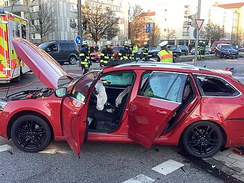 Kind stirbt bei schwerem Unfall in München
