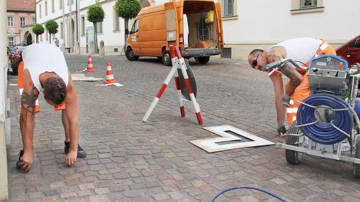 In der Innenstadt sollen weitere Parkbuchten auf die Straße aufgemalt werden.  Foto: Eckehard Kiesewetter