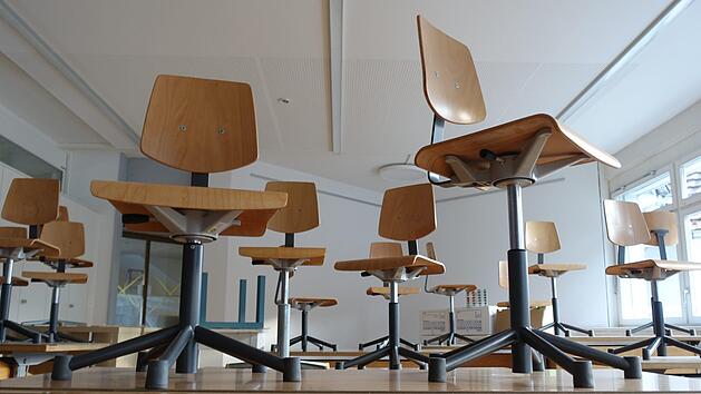Zwei Kinder, die mit dem Coronavirus infiziert sind, besuchten Schulen in N&uuml;rnberg. Am Freitag wurden nun ein Gymnasium sowie eine Grundschule geschlossen. Symbolfoto: chriguvo/Pixabay.com
