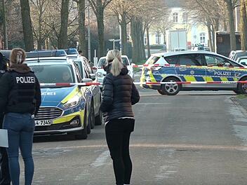 Explosion auf Gehweg