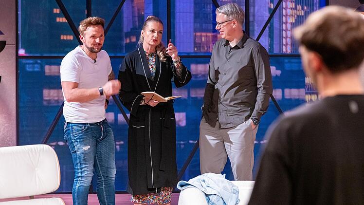 "Ich krieg die Krise", hatte Stefan gest&ouml;hnt, als seine Frau beherzt in die Wanne stieg. Er beruhigt sich nur langsam wieder.