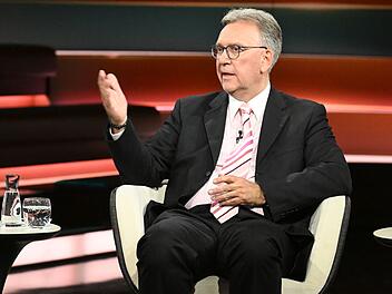 Politologe reagiert bei "Markus Lanz" mahnend auf die Frage, ob die Angst um den Sommerurlaub berechtigt sei.