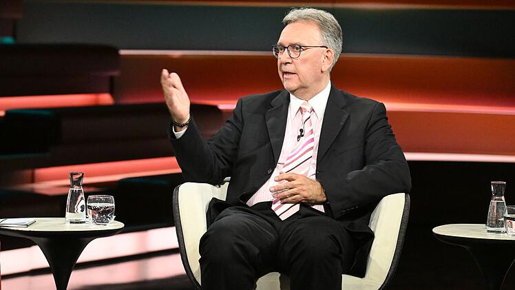 Politologe reagiert bei "Markus Lanz" mahnend auf die Frage, ob die Angst um den Sommerurlaub berechtigt sei.