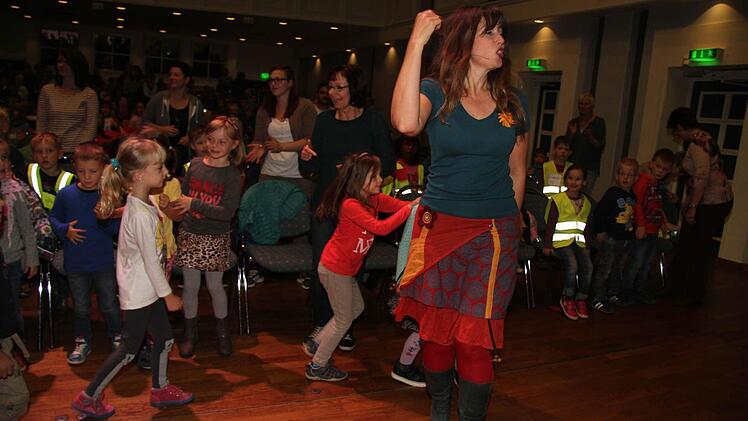 "Schau mal, hör mal, mach mal mit", so lautete der Titel des Mitmachkonzertes in der Kulmbacher Dr.-Stammberger-Halle. Foto: Sonja Adam