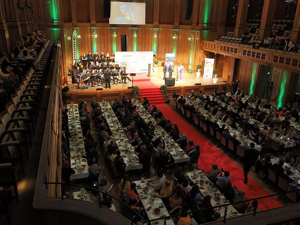 Die 68. Fr&auml;nkische Weink&ouml;nigin wurde gekr&ouml;nt.