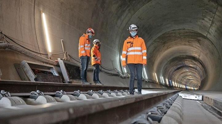 Infrastruktur-Projekte, wie hier das Projekt "Stuttgart 21", verzögern sich häufig.  Foto: Sebastian Gollnow, dpa