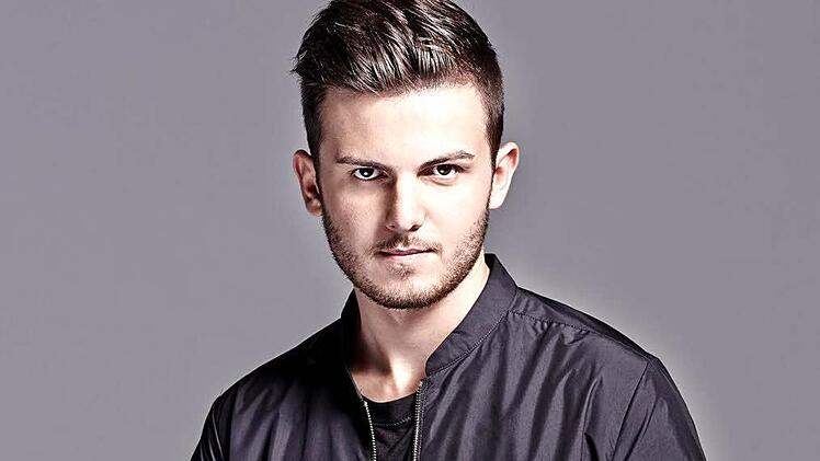 Einst spielte Jewgeni Grischbowski im "Domino" - am 5. März macht er Musik vor einem Millionen-Fernsehpublikum beim deutschen Vorentscheid zum Eurovision Song Contest. Foto: Universal