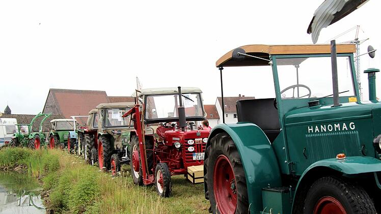 Impressionen vom Oldtimer-Treffen   Foto: Richard Sänger