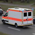 Die Autofahrerin wurde leicht verletzt ins Klinikum Fürth eingeliefert.  Symbolfoto: goldencow_images/Adobe Stock